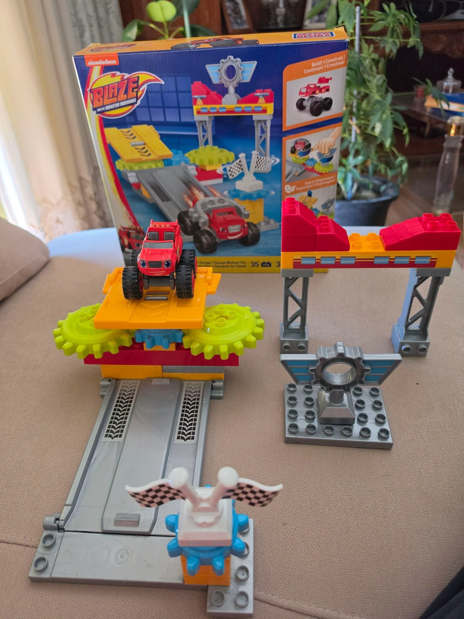 Blaze et les monster machines: Garage Axle City – photo 4